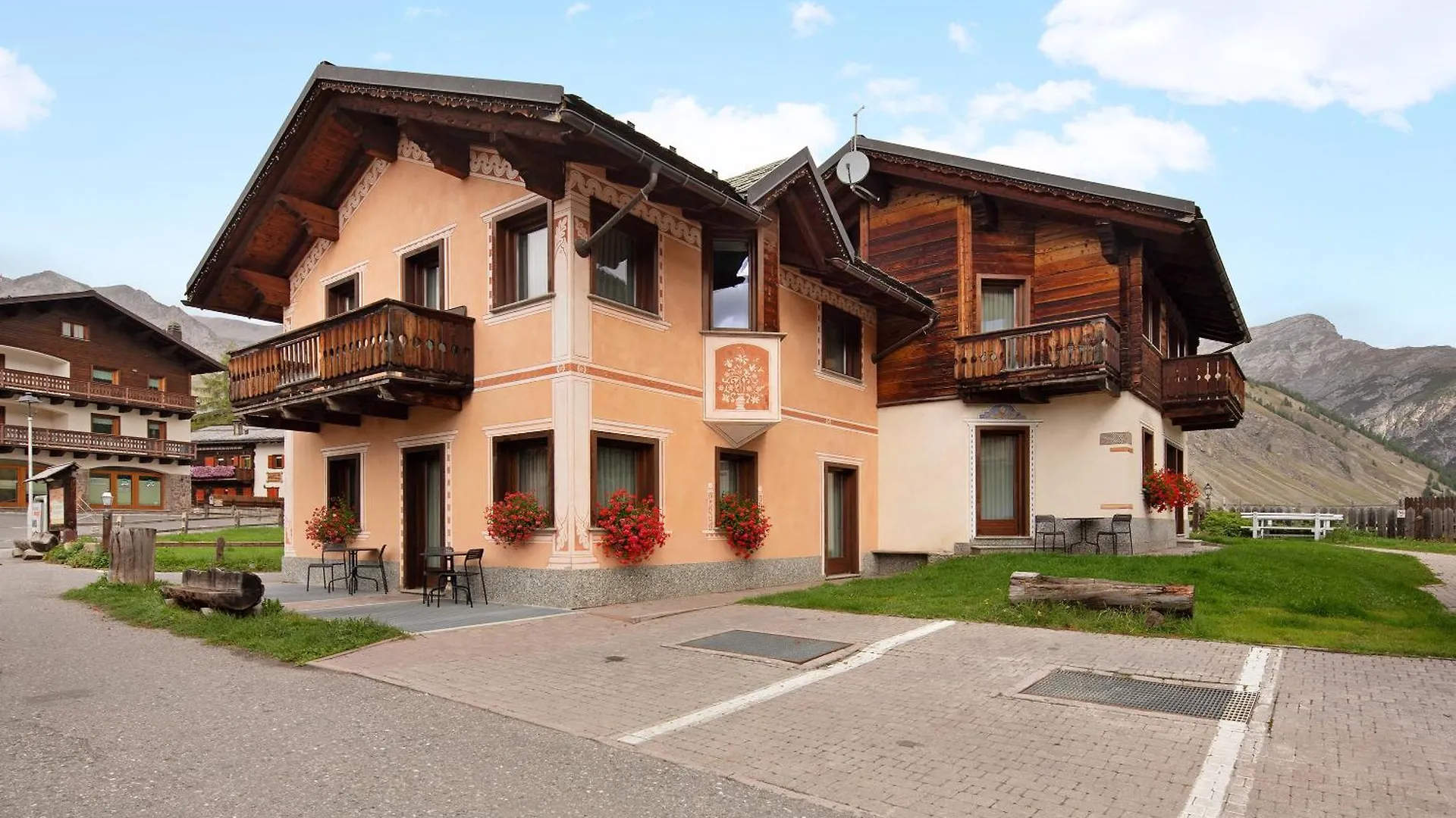 Chalet Leur Gusja Golp Quadrilocale Livigno Italien